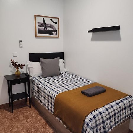 M-A Catrachos Rooms Madryt Zewnętrze zdjęcie