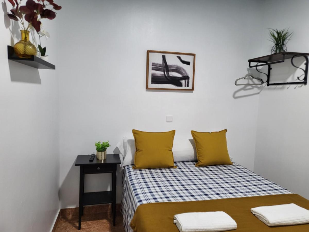 M-A Catrachos Rooms Madryt Zewnętrze zdjęcie