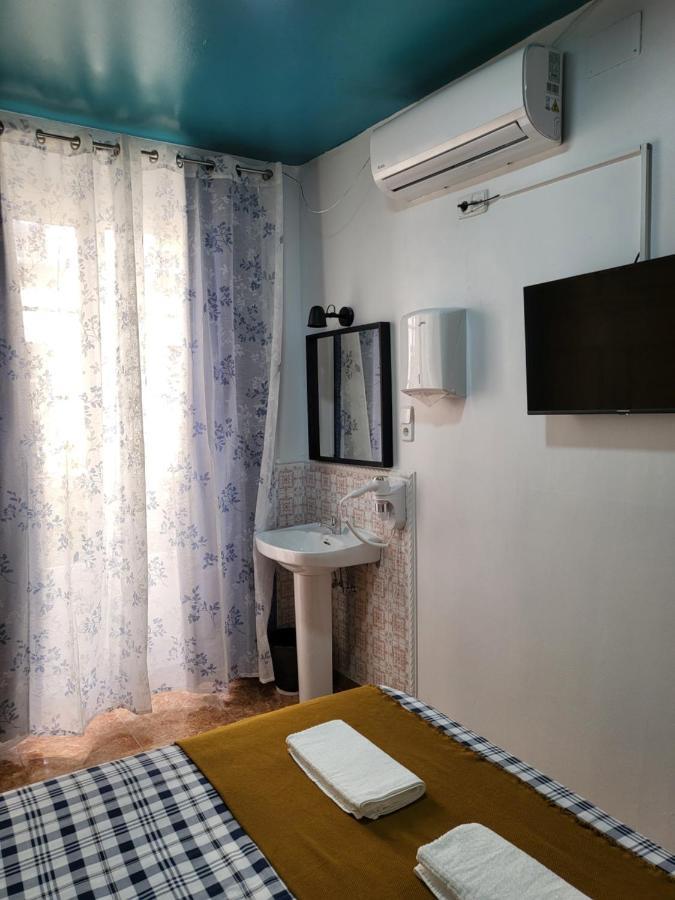 M-A Catrachos Rooms Madryt Zewnętrze zdjęcie
