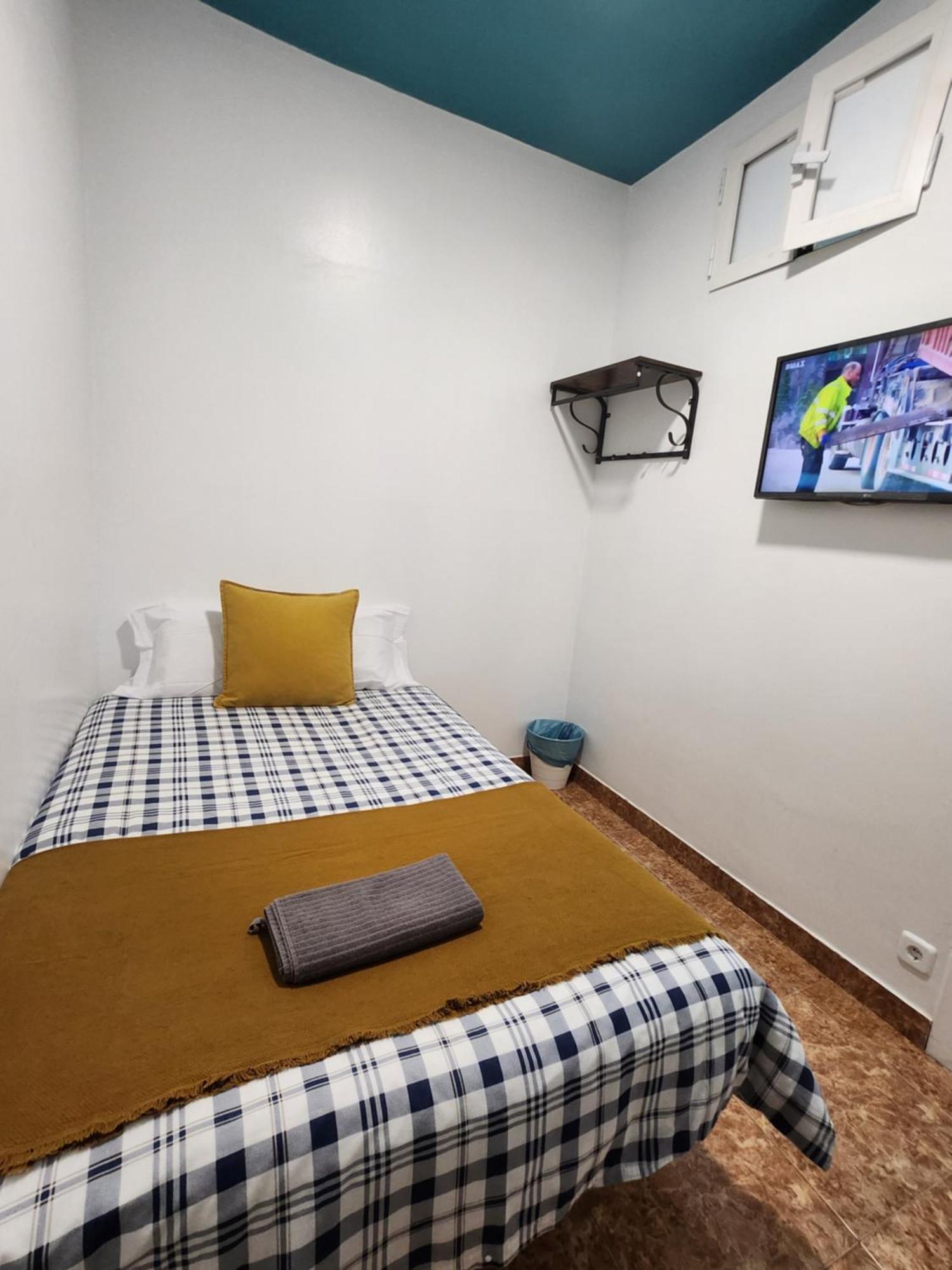 M-A Catrachos Rooms Madryt Zewnętrze zdjęcie